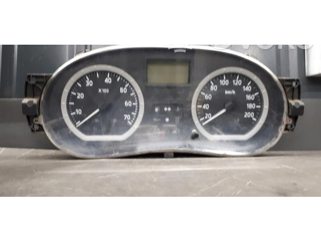 Панель приборов 8200377739   Dacia Logan I       