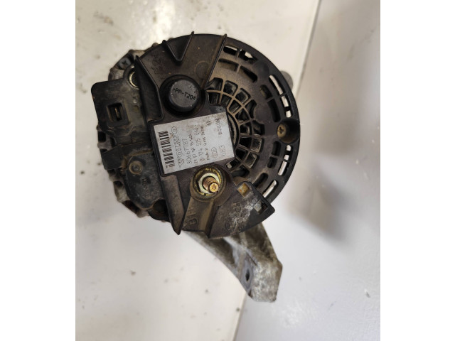 Генератор 30667787, 0124525060   Volvo XC90      