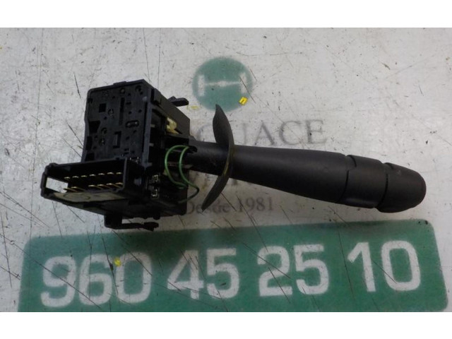 Ручка стеклоочистителей    Renault Twingo II