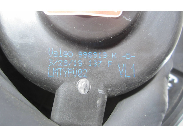 Вентилятор печки 1K1819015F Volkswagen Caddy