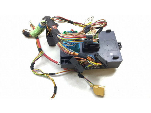 Блок предохранителей LNF2822AB, 518020201 Jaguar XJ X308