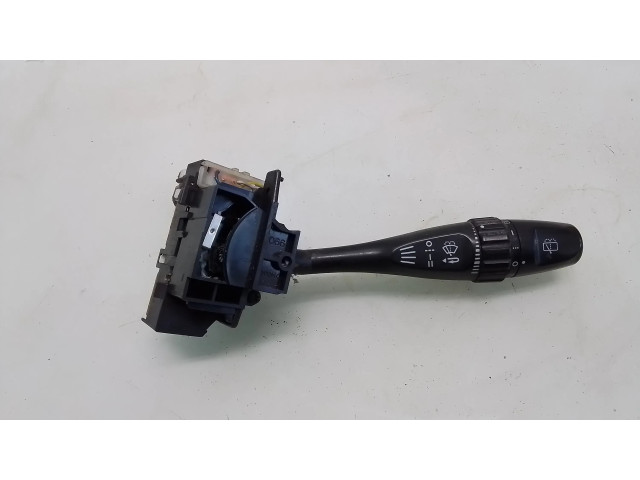 Ручка стеклоочистителей Mitsubishi Pajero Sport I