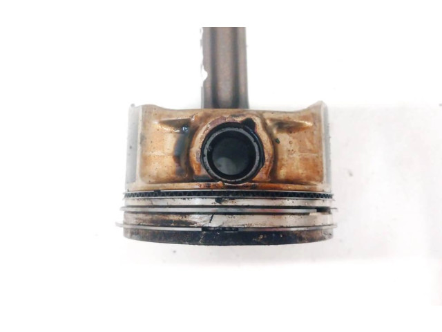  Поршень с шатуном    Volvo XC90  