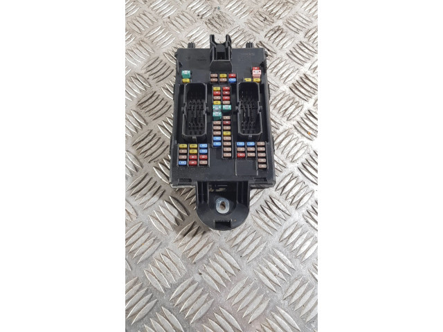 Pojistková skříňka 31682732 Volvo V60 2020