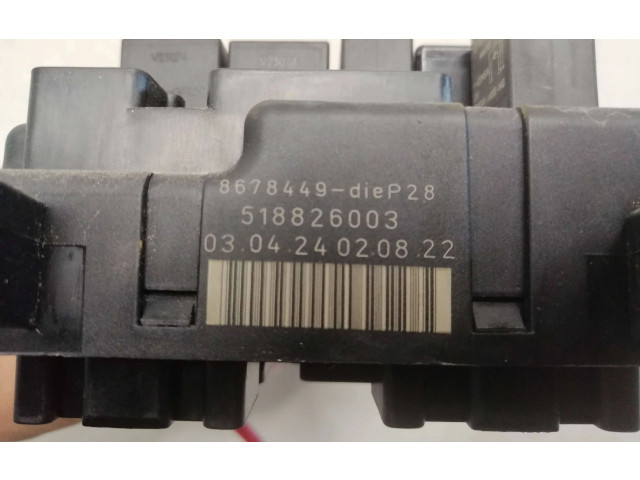 Блок предохранителей 8678449, 030424020822   Volvo XC90    
