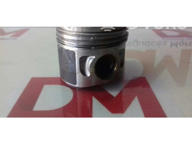 Поршень Seat Ibiza IV (6J,6P)