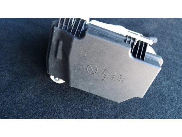 Блок предохранителей  A2139065706, A2055402428   Mercedes-Benz C W205    