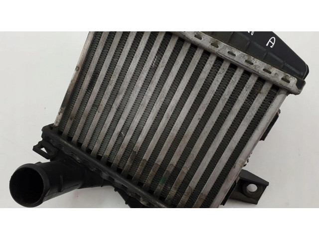 Интеркулер  0003007V005   Smart ForTwo I 0.6