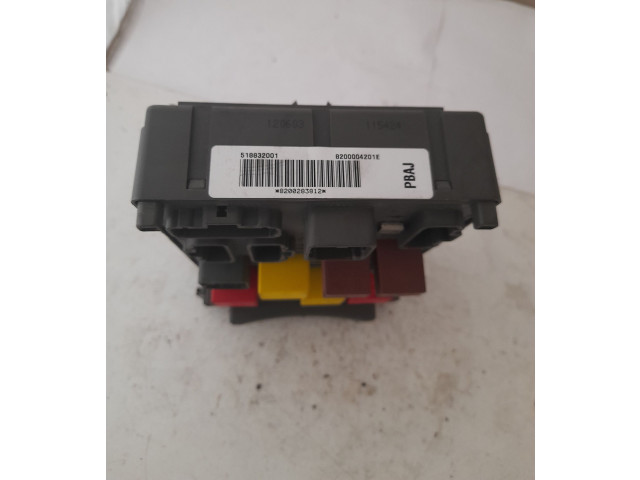   Pojistková skříňka 518832001, 8200004201E   Renault Espace -  Grand espace IV 2003