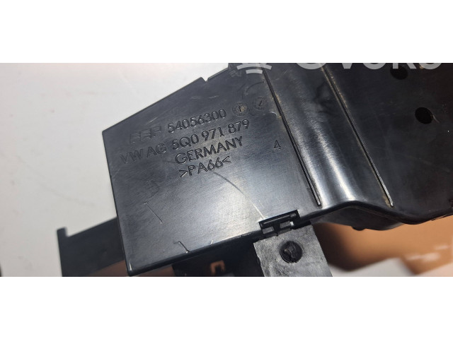 Блок предохранителей 5Q0907361D, 5Q0906507D Skoda Superb B8 (3V)