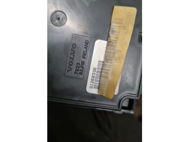 Дисплей    31268336   Volvo V70