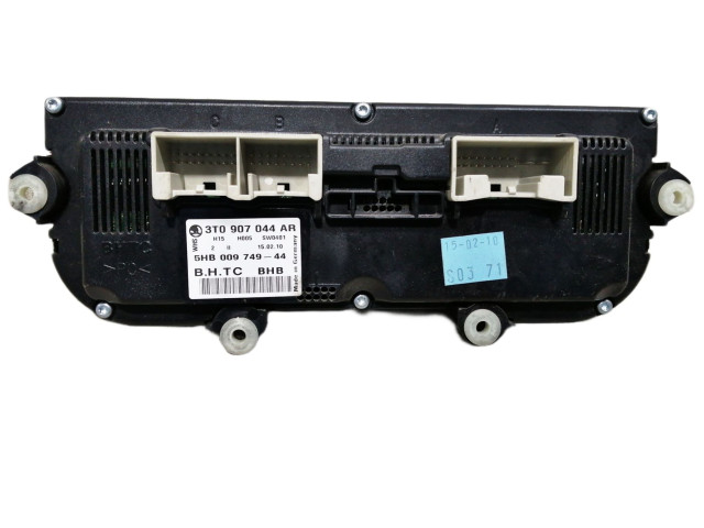 Модуль блока управления кондиционером 3T0907044AR Skoda Octavia Mk2 (1Z)