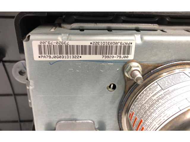 Подушка безопасности водителя 73920-79J00 Fiat Sedici