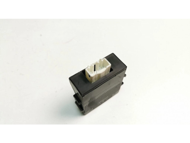 Блок управления 8631B027, JL001000391   Peugeot 4007