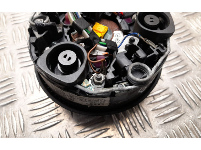 Подушка безопасности водителя 81A880201S, M7777   Audi Q2 -