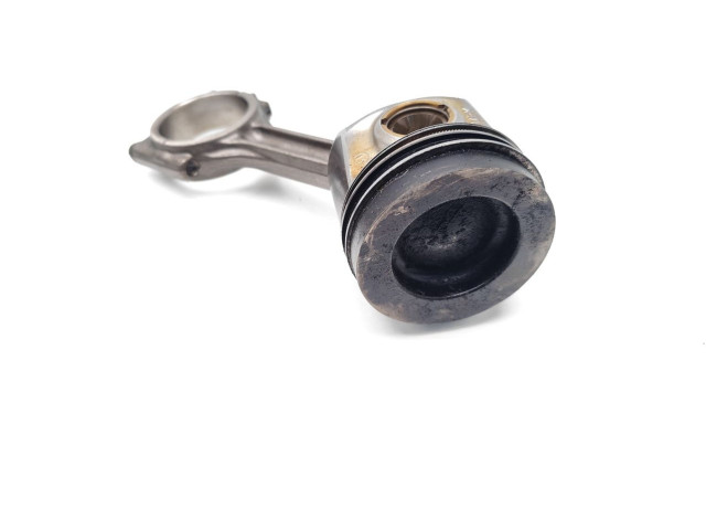 Поршень с шатуном    CRBC   Volkswagen Golf VII