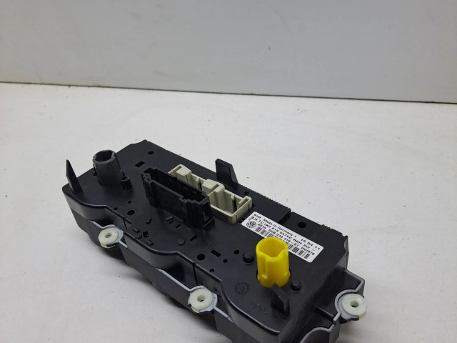 Блок управления климат-контролем 1K0819047CC, 5HB01041901   Volkswagen Caddy