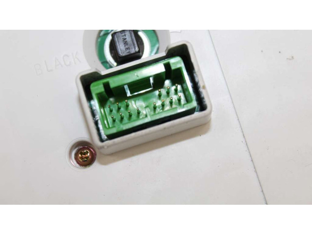 Панель приборов 8251276   Volvo S80       