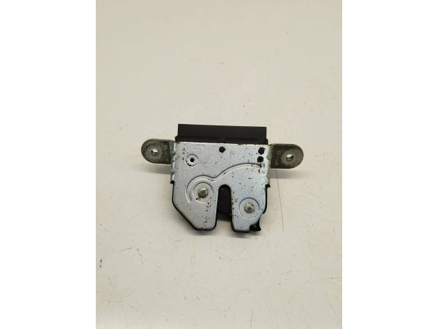 Замок багажника 55701871    Alfa Romeo Giulietta 
