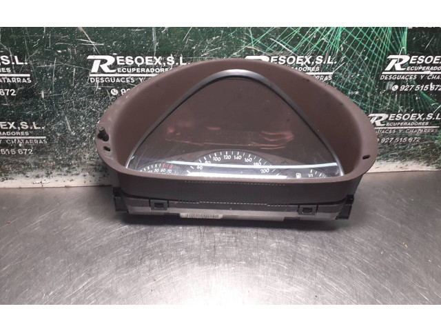 Přístrojová deska Mercedes-Benz C W203 2000 A2035402647