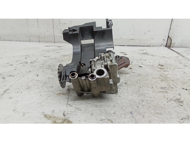 Масляный насос  1184 8200345757  Renault Espace -  Grand espace IV 2.0