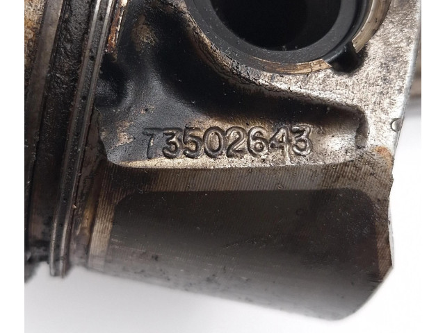 Поршень с шатуном 188 A9.000 73502643 Fiat Idea