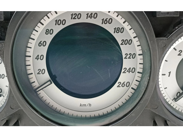 Přístrojová deska  Mercedes-Benz CLK AMG A208 C208 2012 A2049004108, A2049004108ZGS  