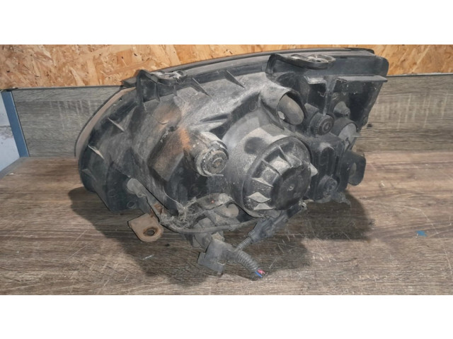 Передняя фара  