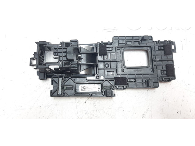 Дисплей    4N1713111D   Audi Q8