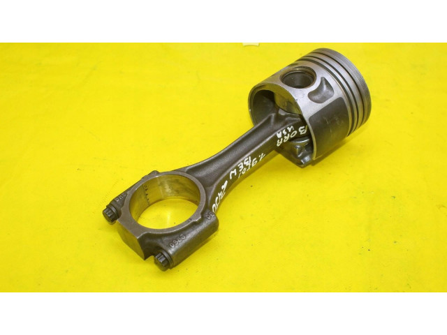  Поршень с шатуном  038G  Volkswagen Bora  