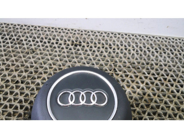 Подушка безопасности водителя 62725376G, 81A880201P   Audi Q2 -