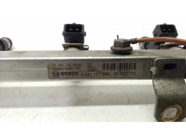 Комплект форсунок 0280151258, 55572731    Opel Astra J для бензинового двигателя  1.4