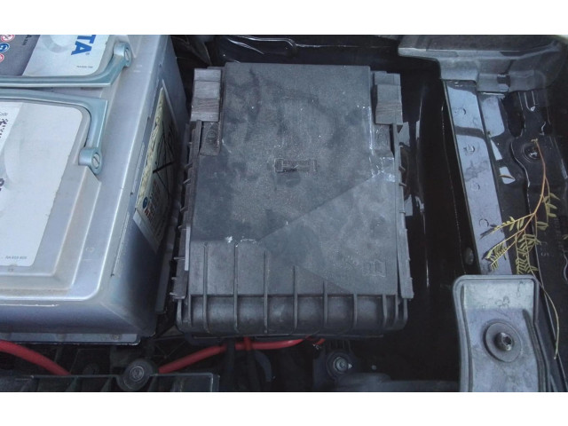 Блок предохранителей 63585371, 63585371 Audi Q3 8U