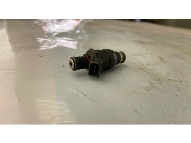 Форсунка 1747406, D3763FA    BMW 7 E38 для бензинового двигателя  4