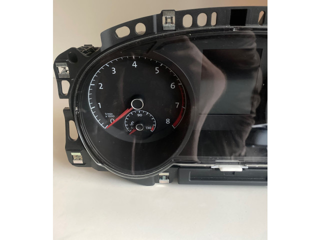 Панель приборов 5G1920740A, 1555021487 Volkswagen Golf VII