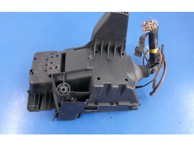 Блок предохранителей  30797010, 30797010   Volvo S60    