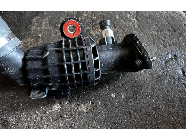 Интеркулер 50553897 Alfa Romeo Giulia