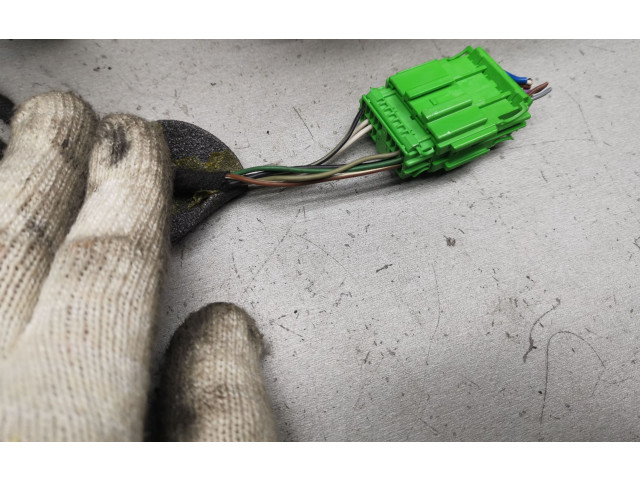 Зеркало электрическое        Volvo S80  2004 - 2006 года   