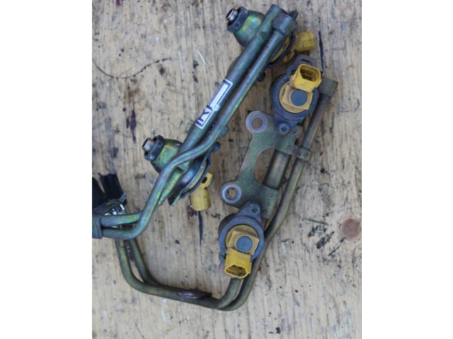 Форсунка 17522AA832    Subaru Forester SG   