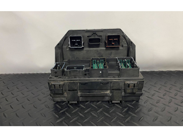 Pojistková skříňka 68163904AC Chrysler Town & Country 2013