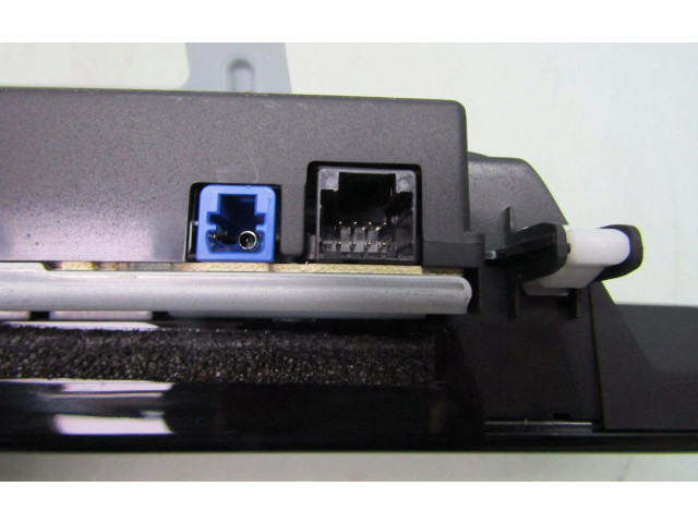 Дисплей B0N6611J0 Mazda 3