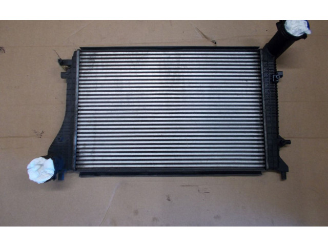 Интеркулер 1K0145803Q, 999-U51754 Volkswagen Caddy