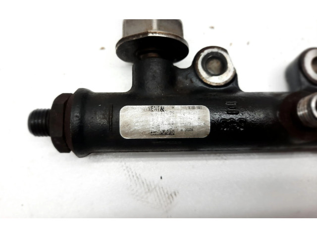 Топливная рампа    Jaguar XF X250   для двигателя 276DT / AJD / AJD7G