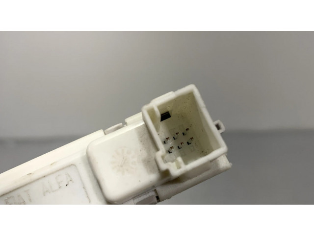 Дисплей    50513905   Alfa Romeo Giulietta