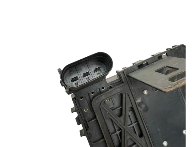 Блок предохранителей 1J0937506D   Audi A3 S3 8L    