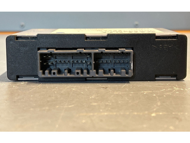 Блок управления 30824425, 72114   Volvo V70