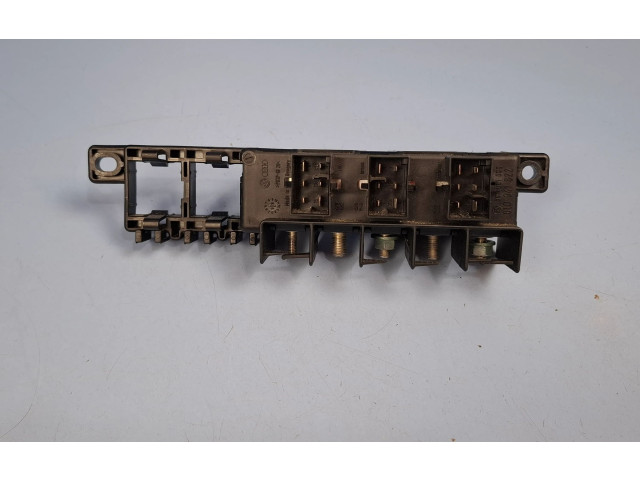 Блок предохранителей 8L0941822, 896081000 Audi A3 S3 8L