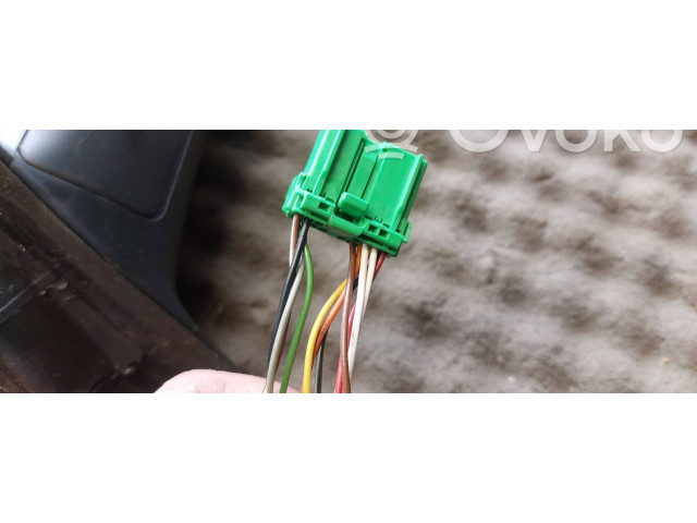 Зеркало электрическое Volvo V70 2000 - 2004 года