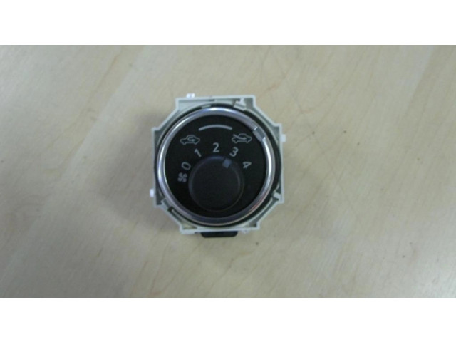 Блок управления климат-контролем 55902, Y368 Toyota Yaris