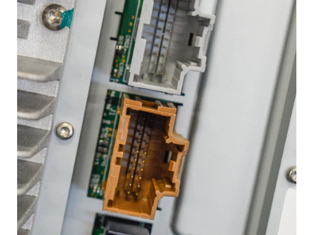 Дисплей 104500603D Tesla Model S